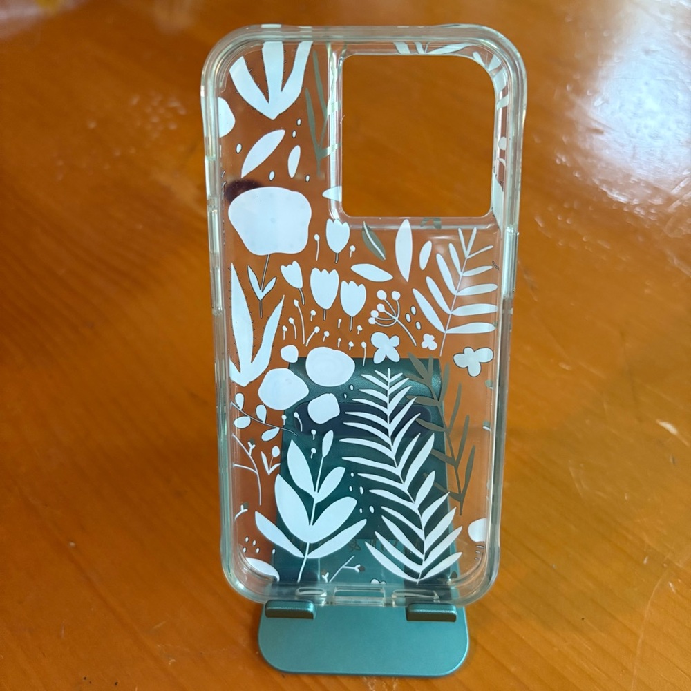 iPhone 13 PRO Carson & Quinn case - Picture 3 of 3